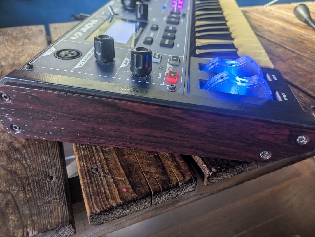 Novation MININOVA アナログシンセサイザー