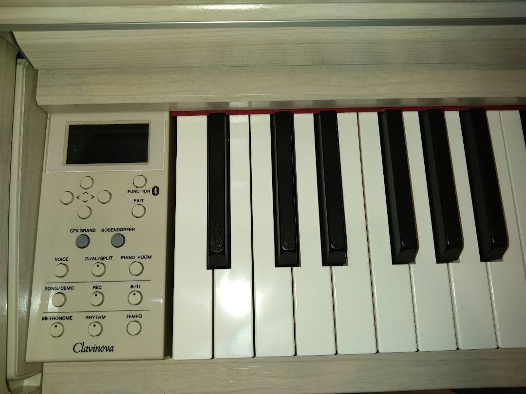 Yamaha CLP-645WA デジタルピアノ