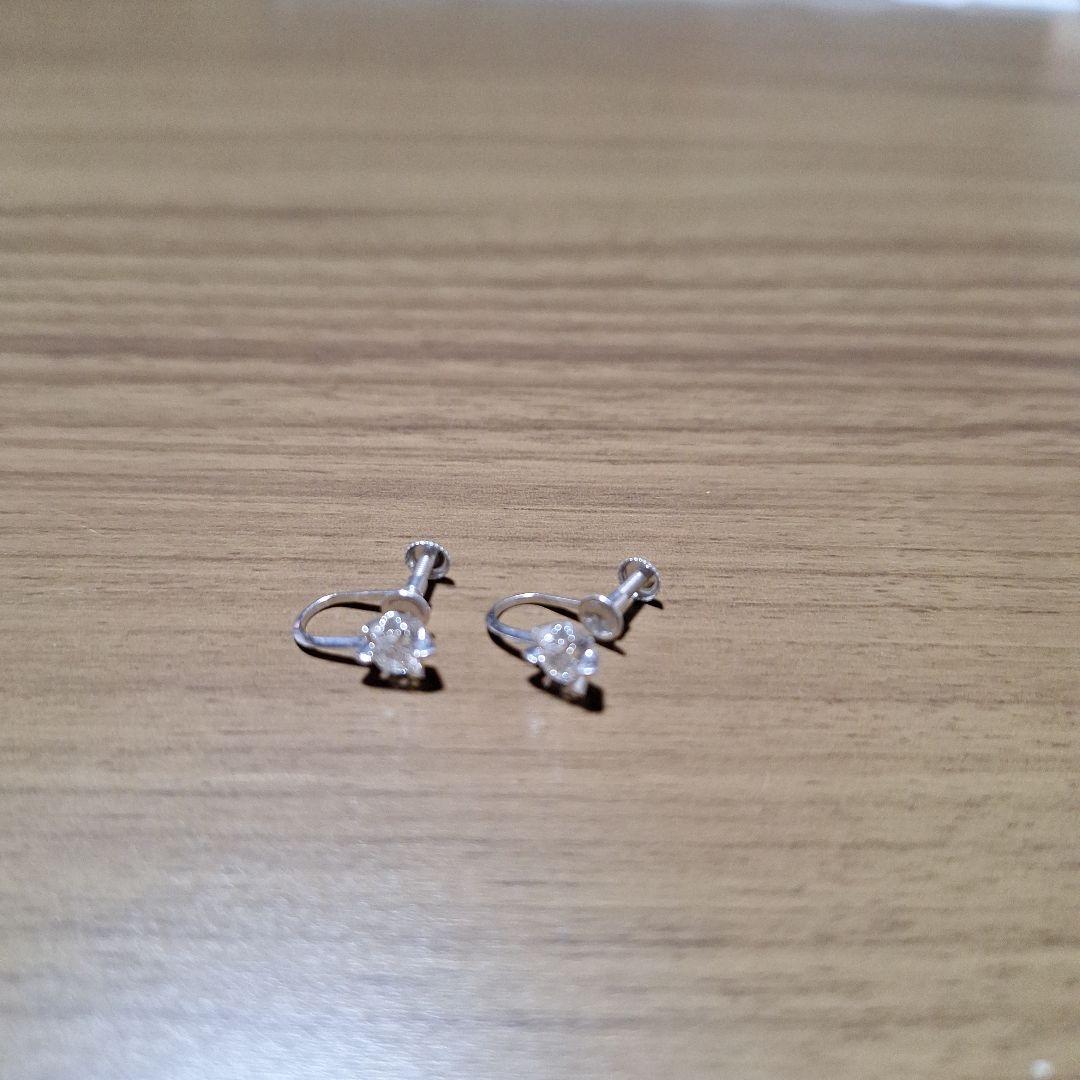 PT900ダイヤイヤリング0.3カラット