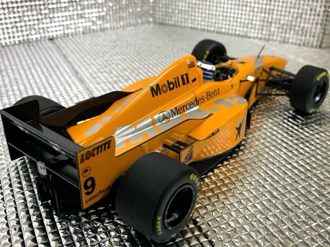【F1 ミニチャンプス　マクラーレン　メルセデスMP4/12 1/18】