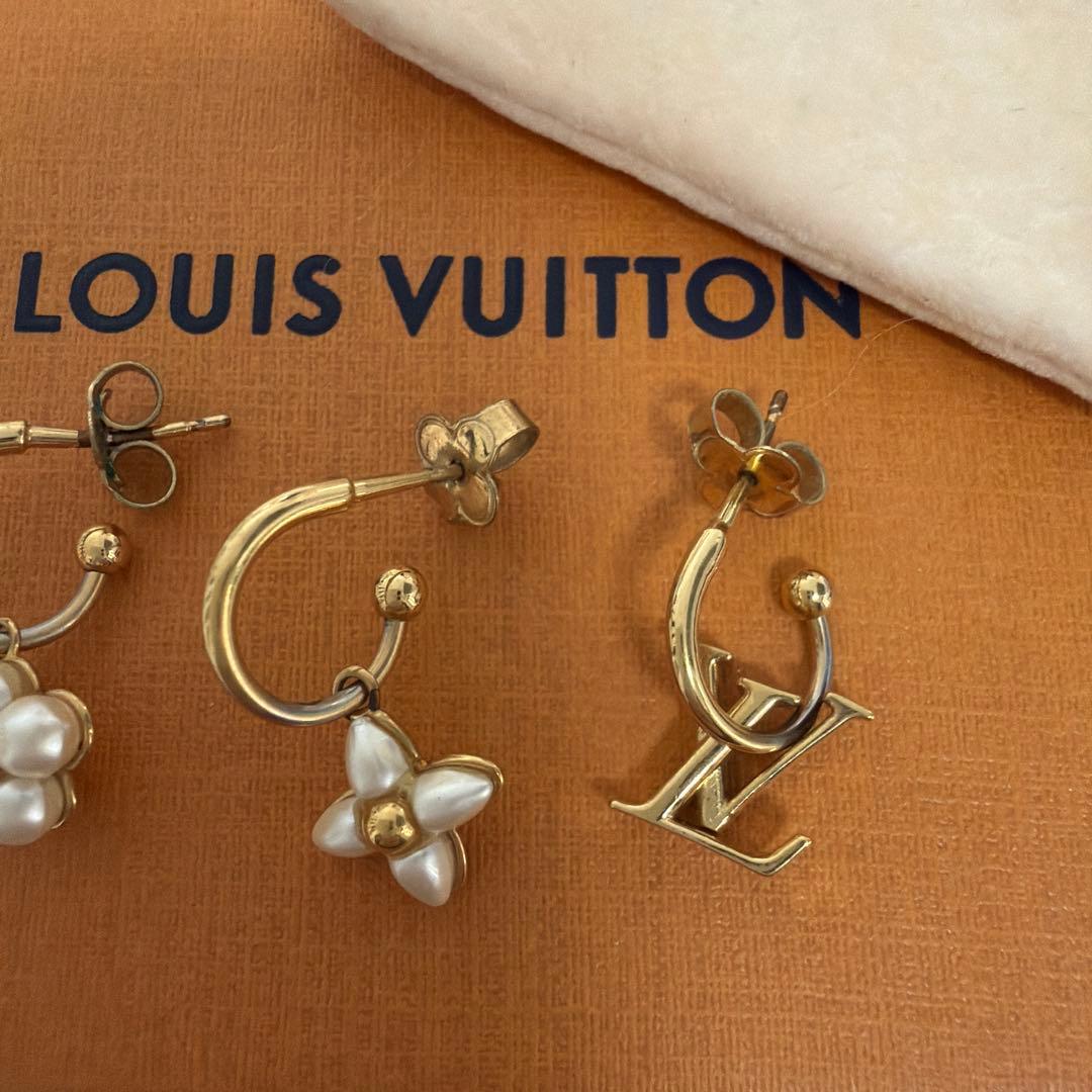 LOUIS VUITTON フラワーモチーフ ピアス
