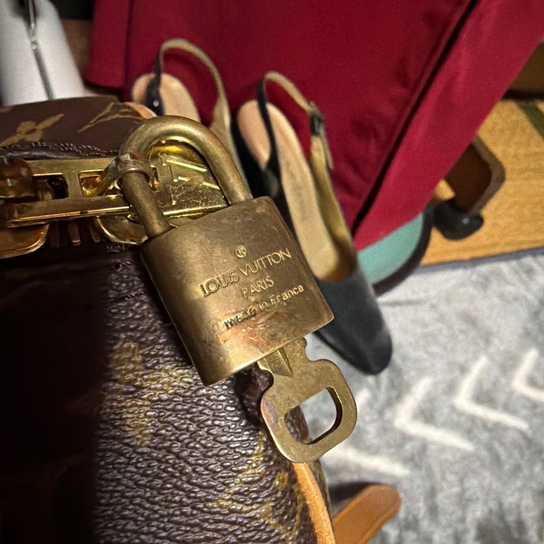 LOUIS VUITTON ショップ袋 大きめ ベージュ