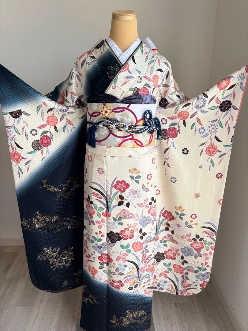 ニコニコ 　　♡ 振袖フルセット（７点）　正絹振袖　成人式　クリーニング済