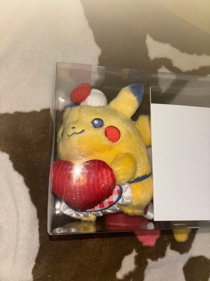 ポケモンセンター モロゾフ バレンタインピカチュウ ぬいぐるみのみ