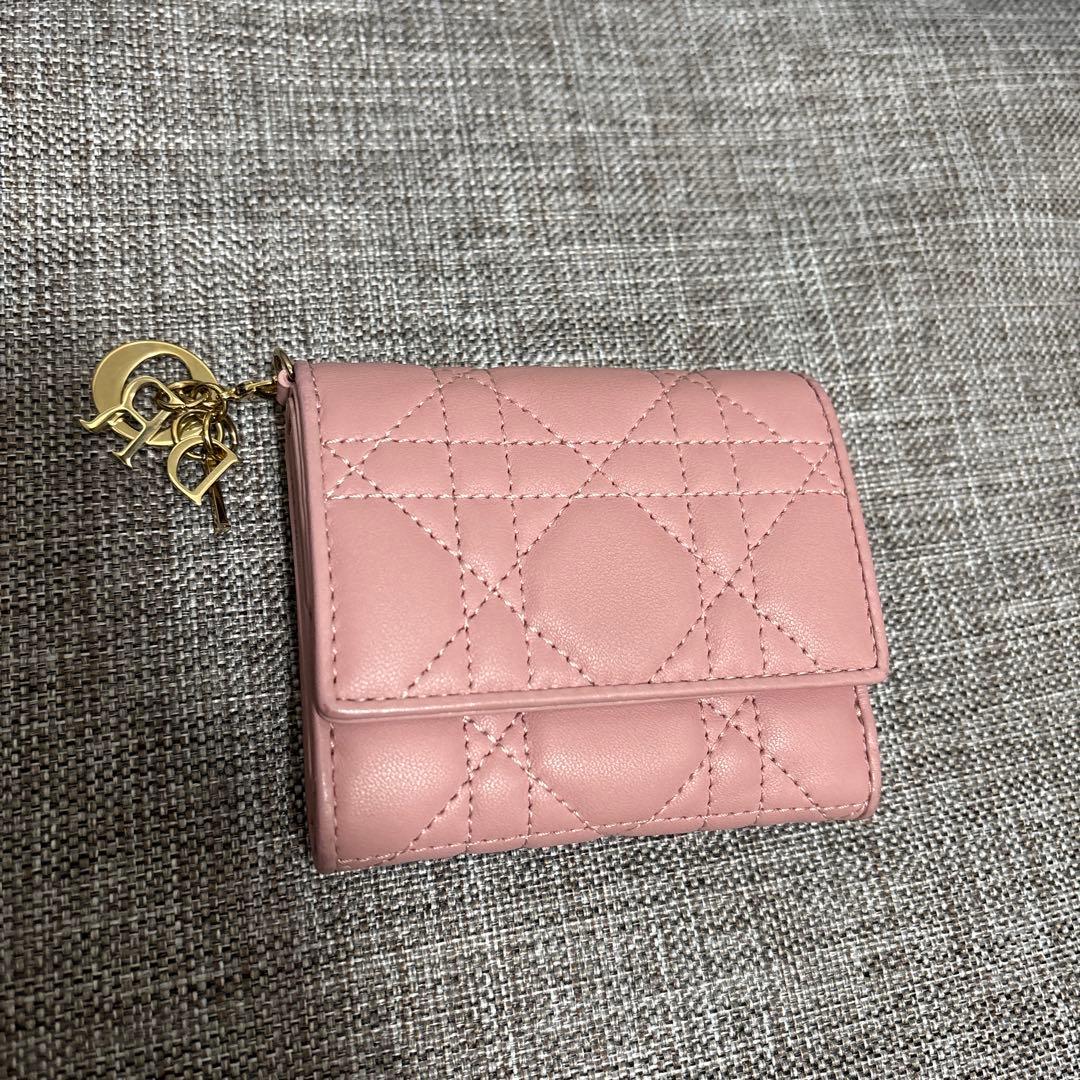 Lady Dior ロータスウォレット [日本限定]