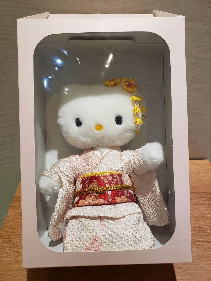 日*4様 ハローキティ 着物 ぬいぐるみ　限定