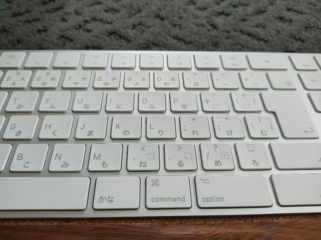 Apple ワイヤレスキーボード 専用スタンド付き