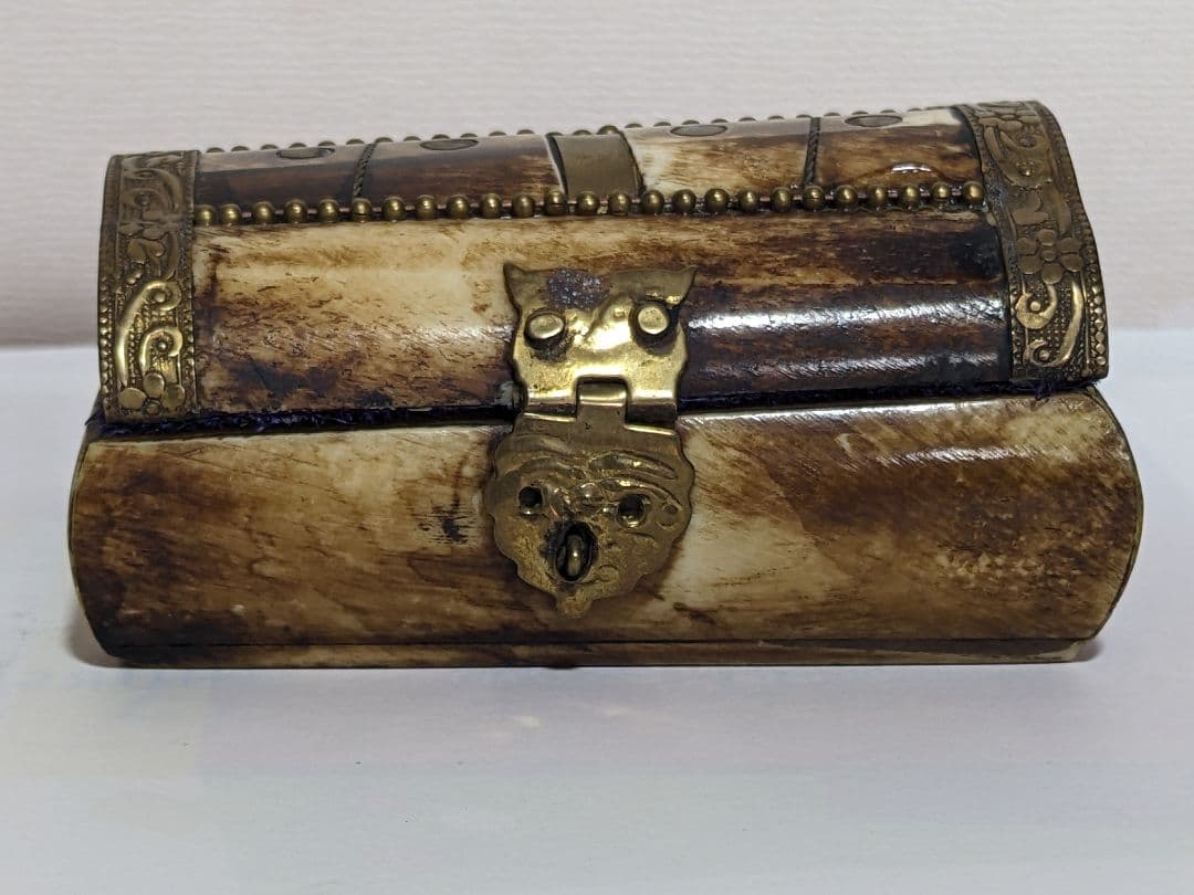 ♦中国 古玩 骨製 銅製金具 宝石箱 小物入れ 古美術品 骨董品 アンティーク