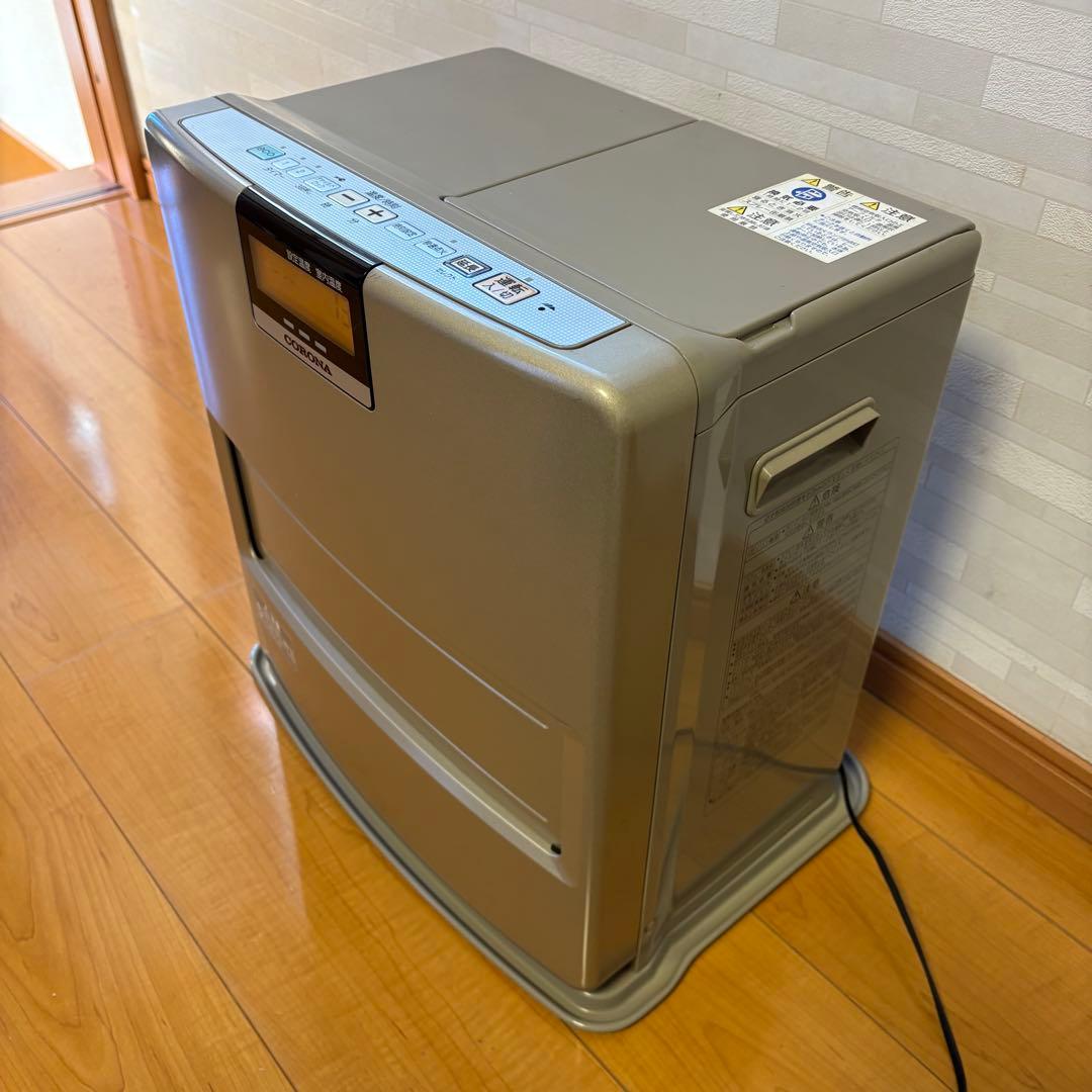 【送料込み‼️】CORONA 石油ファンヒーター 2011年製