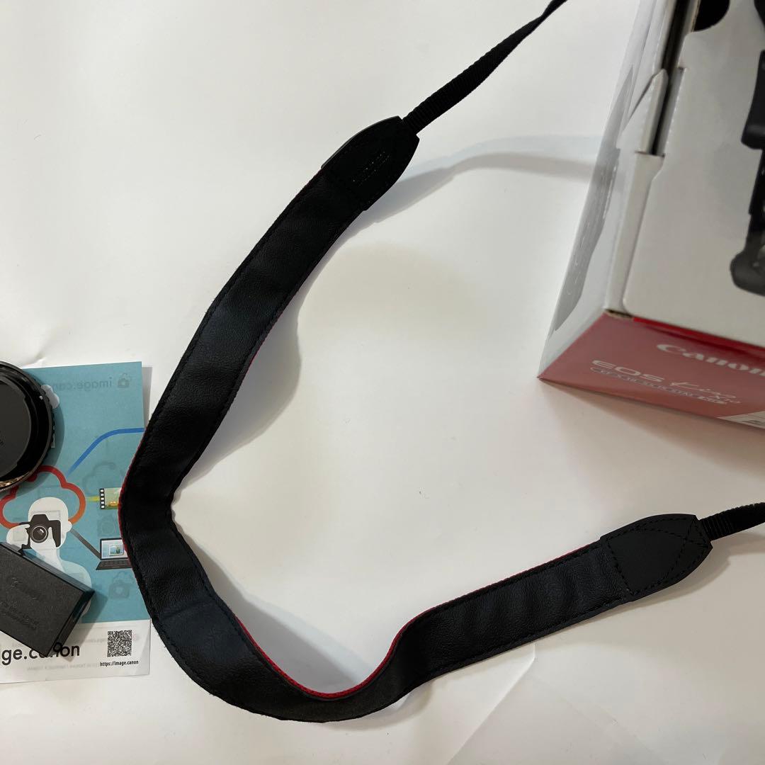 Canon EOS Kiss x10 一眼レフカメラ　EF-S18-55レンズ付