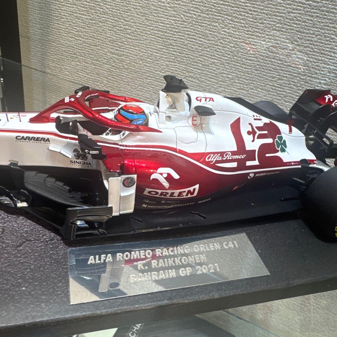 ミニチャンプス　1/18 キミ　ライコネン