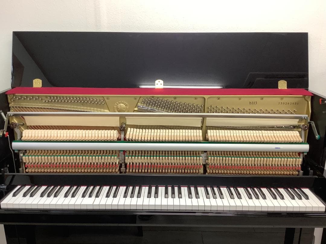 ★50202【アップライトピアノ】YAMAHA　B113