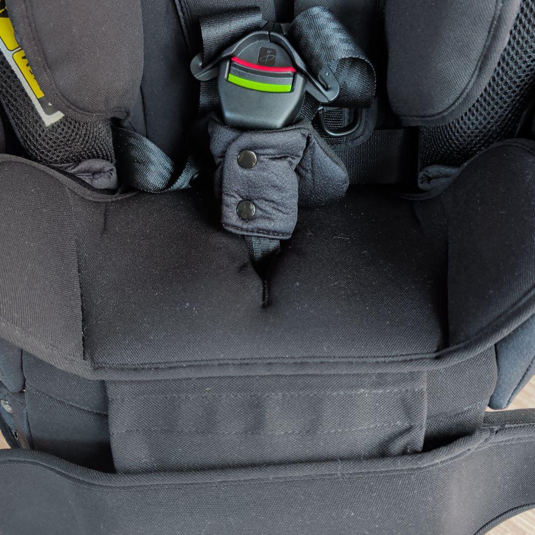 ApricaフラディアグロウISOFIXセーフティプラスロイヤルチャイルドシート