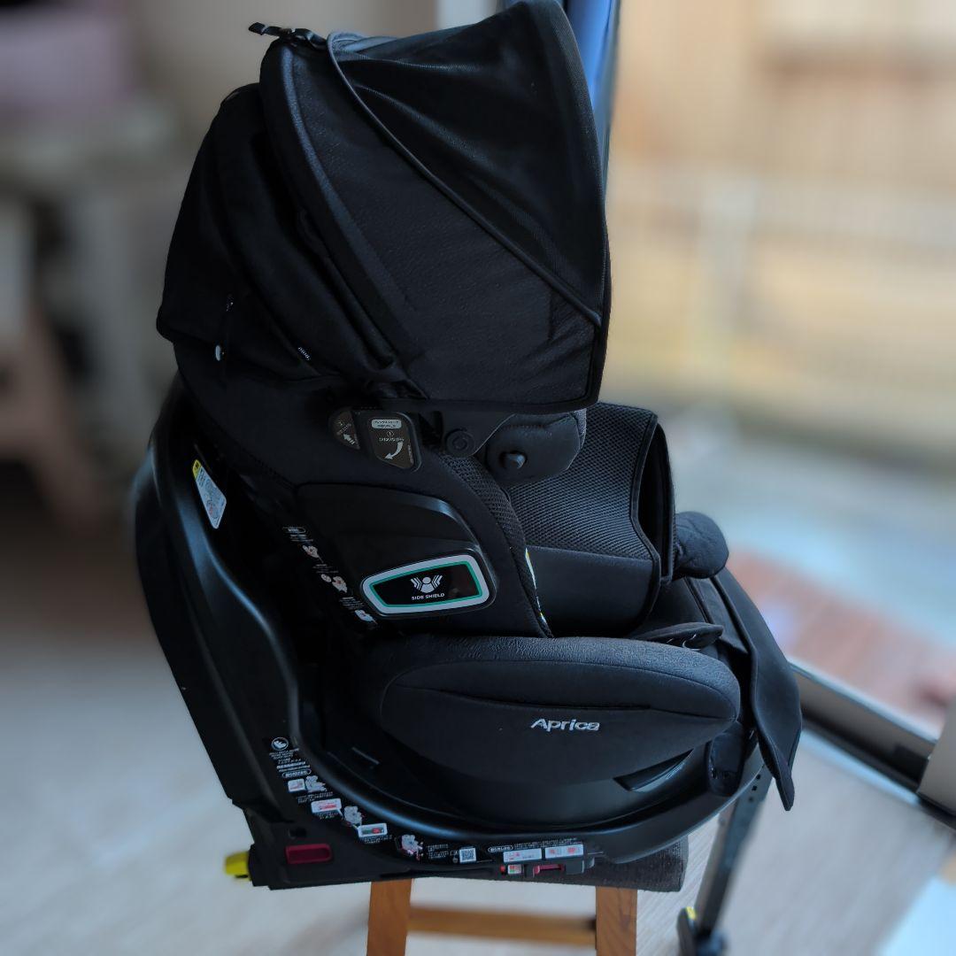 ApricaフラディアグロウISOFIXセーフティプラスロイヤルチャイルドシート
