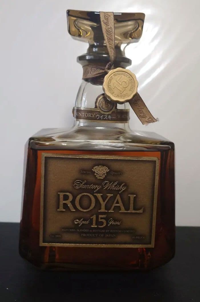 サントリーウイスキー  750ml 15年　ゴールドラベル