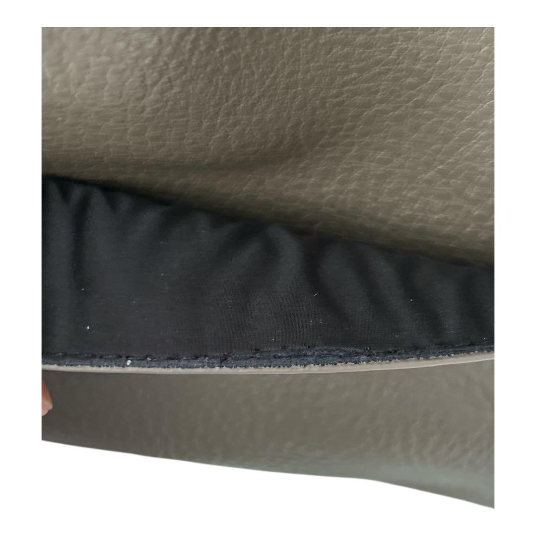 【極美品】nouer ヌエール ボトムエンボスロゴバッグ ショルダーバッグ