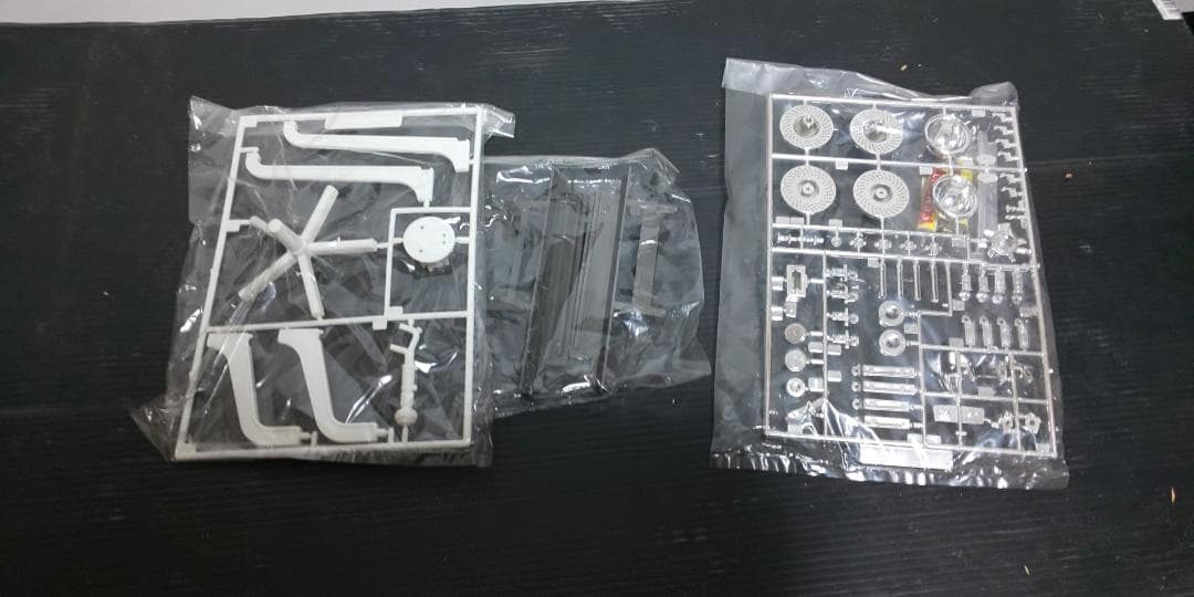 永大グリップ 1:8 ポルシェカレラ RSRターボ 2.1 未組み立て