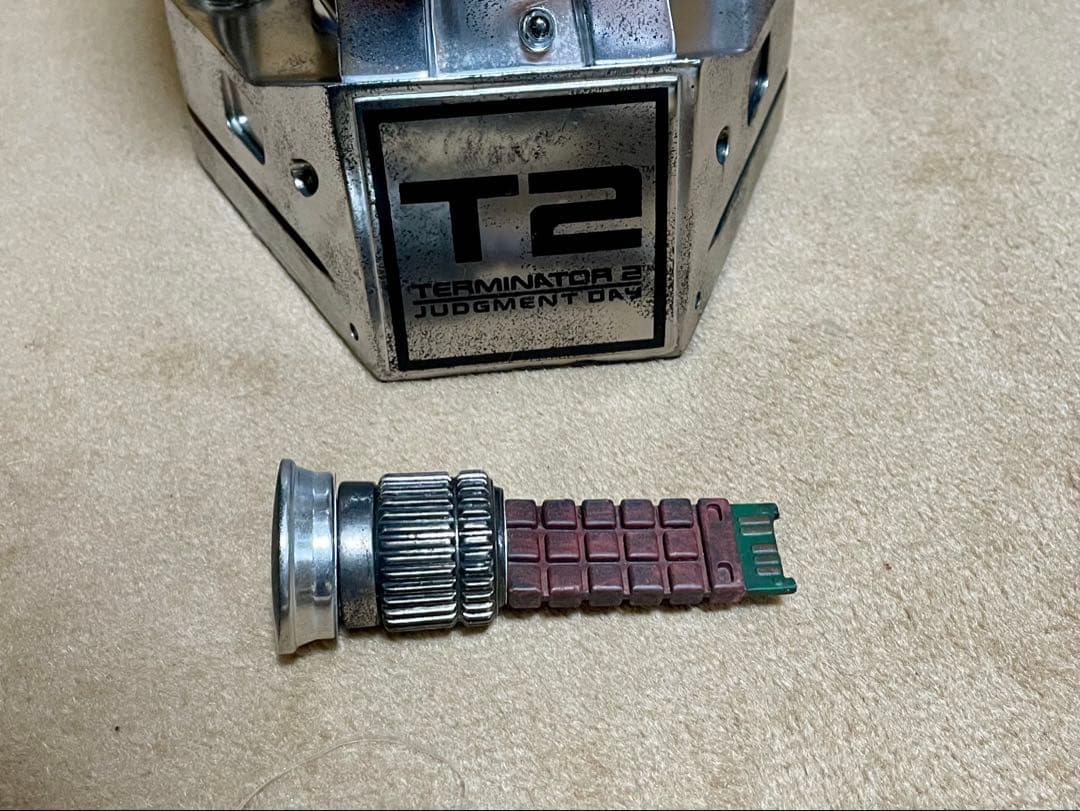 希少】サイドショウ T-800 ターミネーター2 1/1バスト（コンバット版）