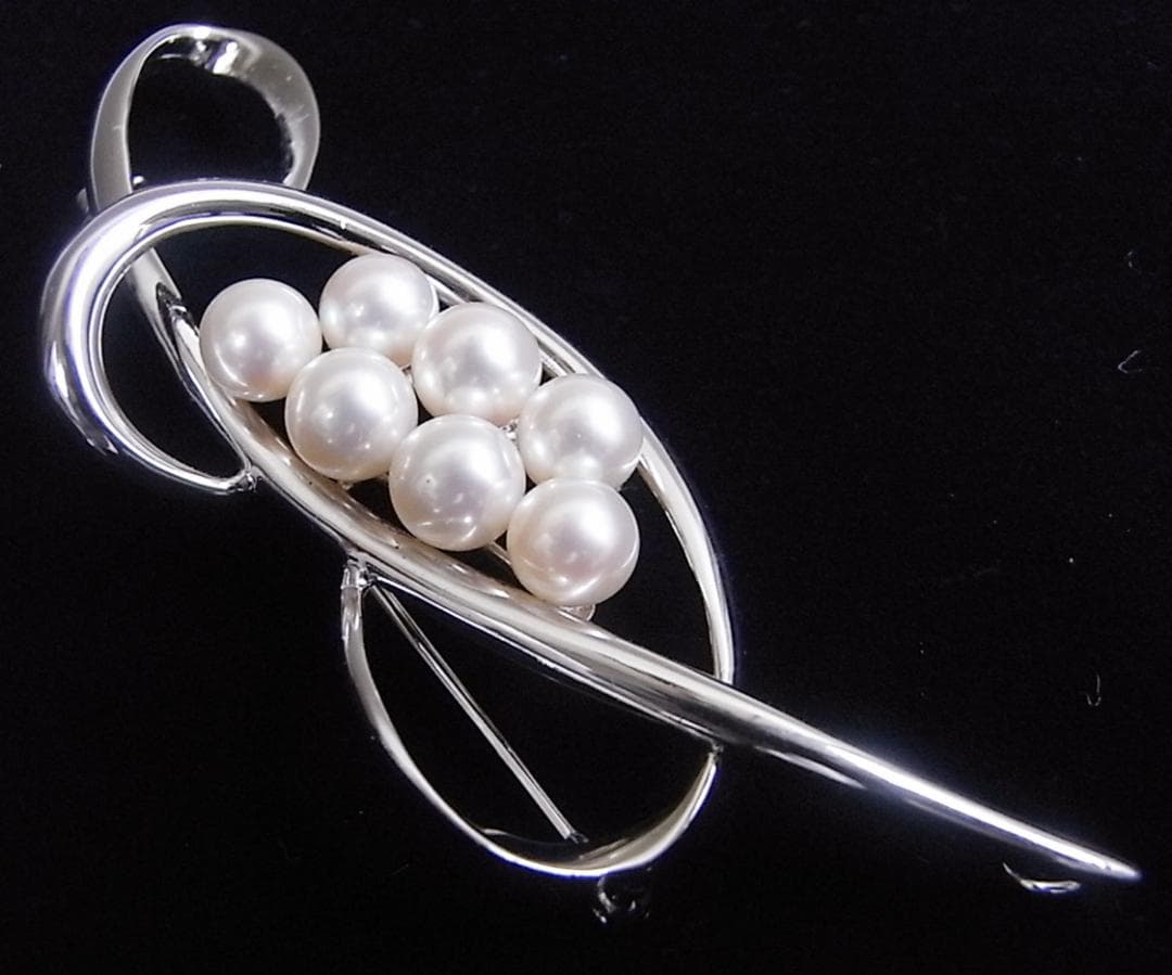 ★925シルバー(銀製)・7粒★本真珠ブローチ（アコヤ真珠)★未使用品　★