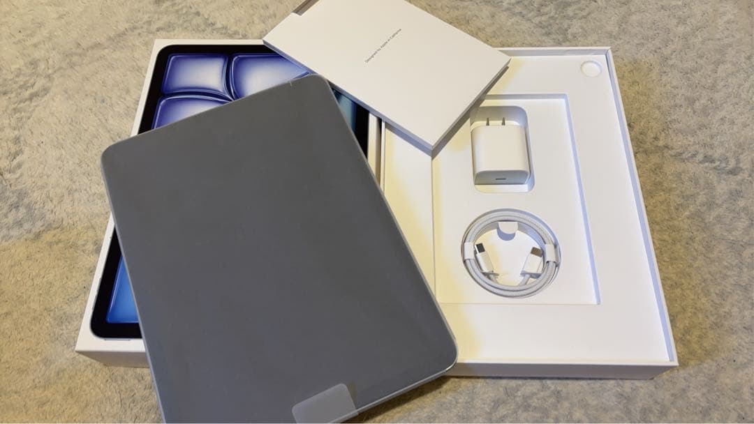 b*7様 Apple iPad Air M2 11インチ 128GB Wi-Fi