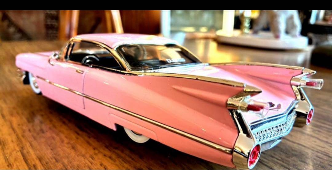 廃盤Jada Toys 1/24 1959 Cadillac ピンクキャデラック