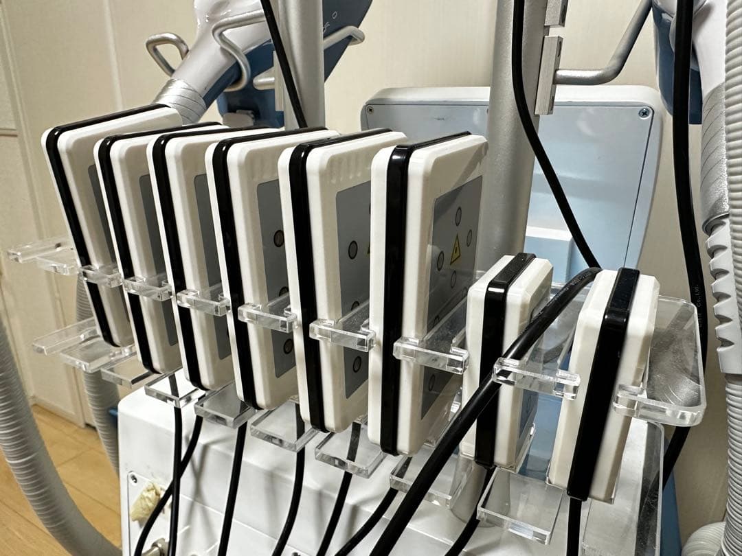 cryo脂肪冷却マシーン　キャビ ボディRF フェイスRF LIPO LASER