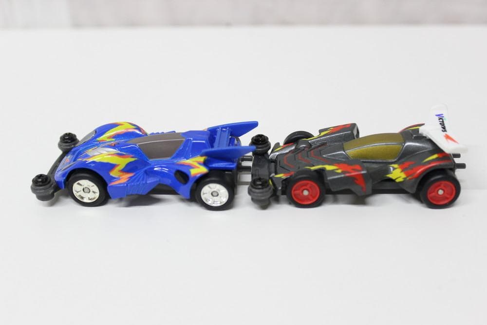 ◆トミカ 爆走兄弟レッツ＆ゴー TRFビクトリーズ 1セット　08128