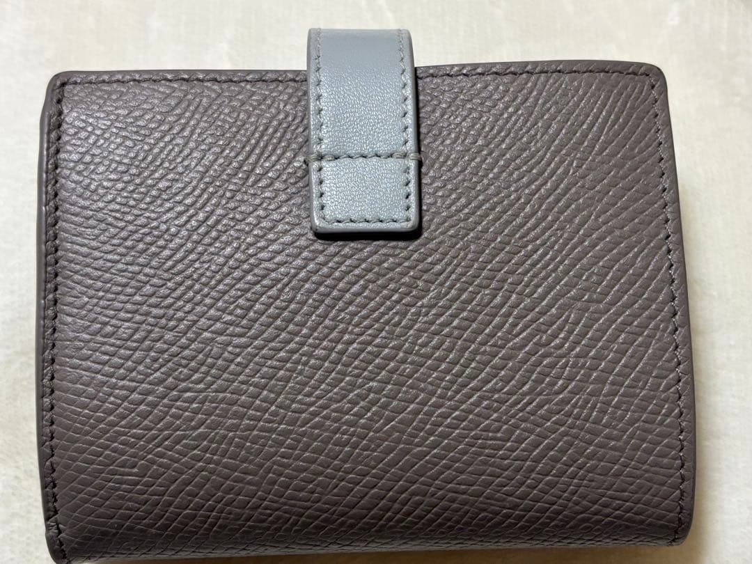 セリーヌ　二つ折り財布