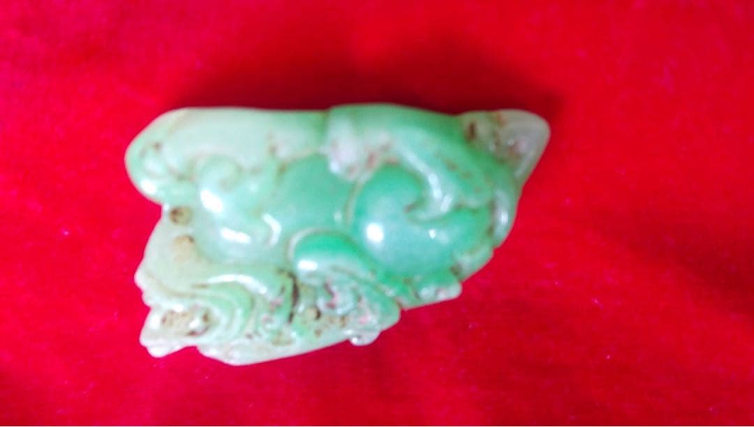 翡翠　龍　ヒスイ