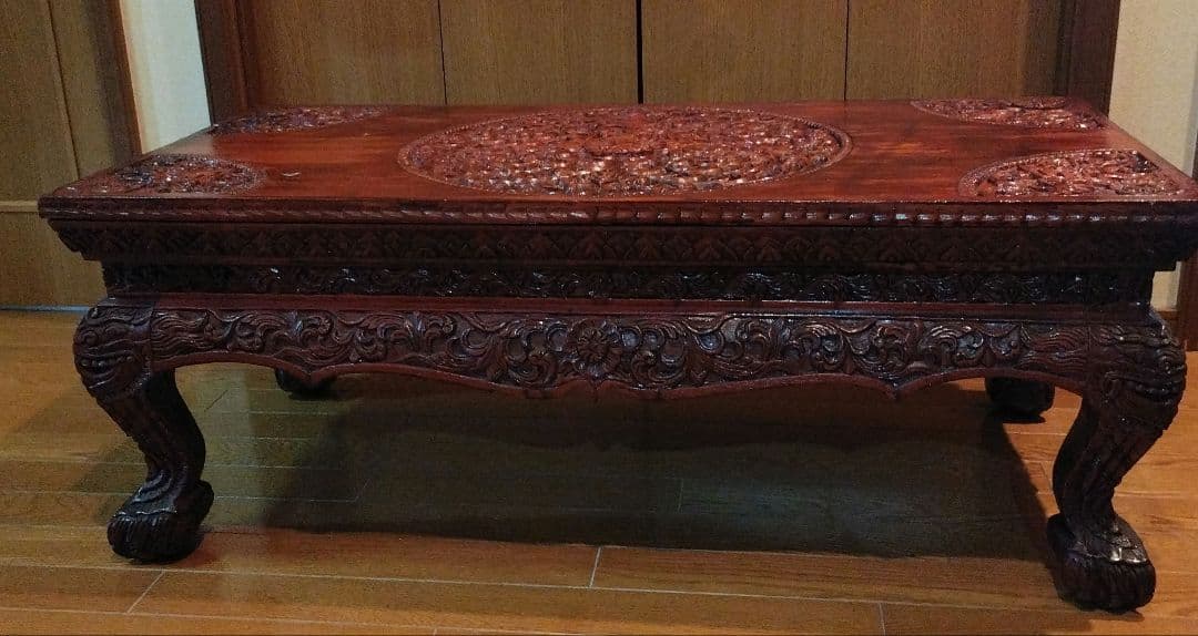 アンティーク家具　彫刻　机