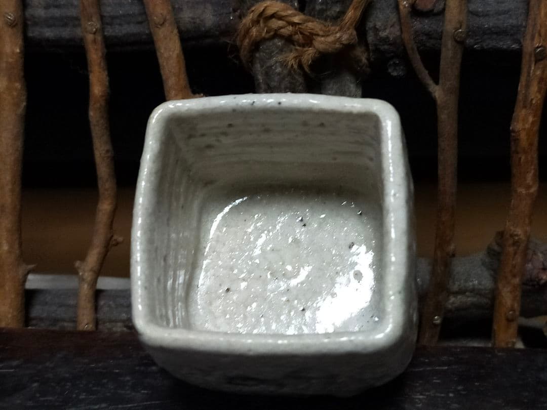 ♥絵志野　ぐい呑み　桐箱付き　⑤　志野　ぐい飲み　骨董品