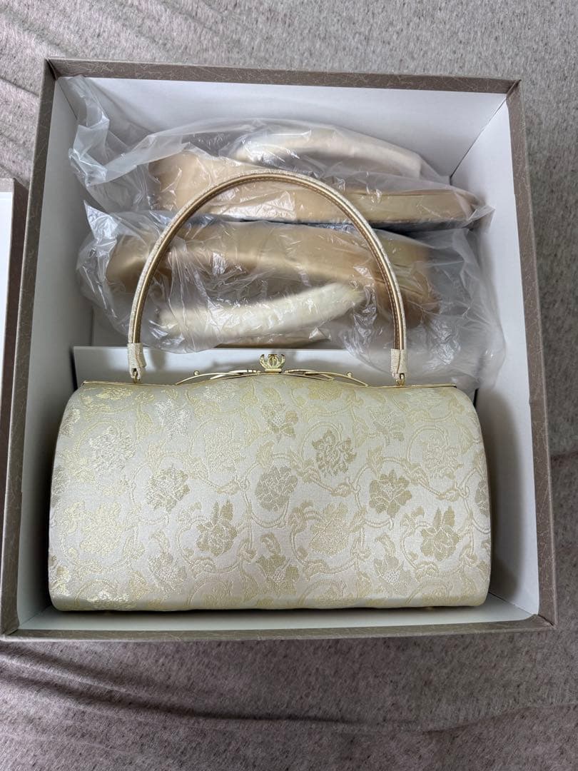 成人式⭐︎アイボリー 花柄 和装用バッグ 草履セット　used
