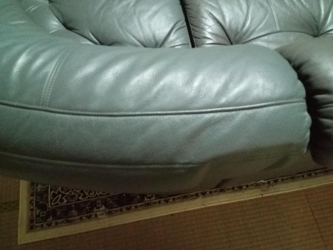 karimoku グレー レザー ソファ (2)