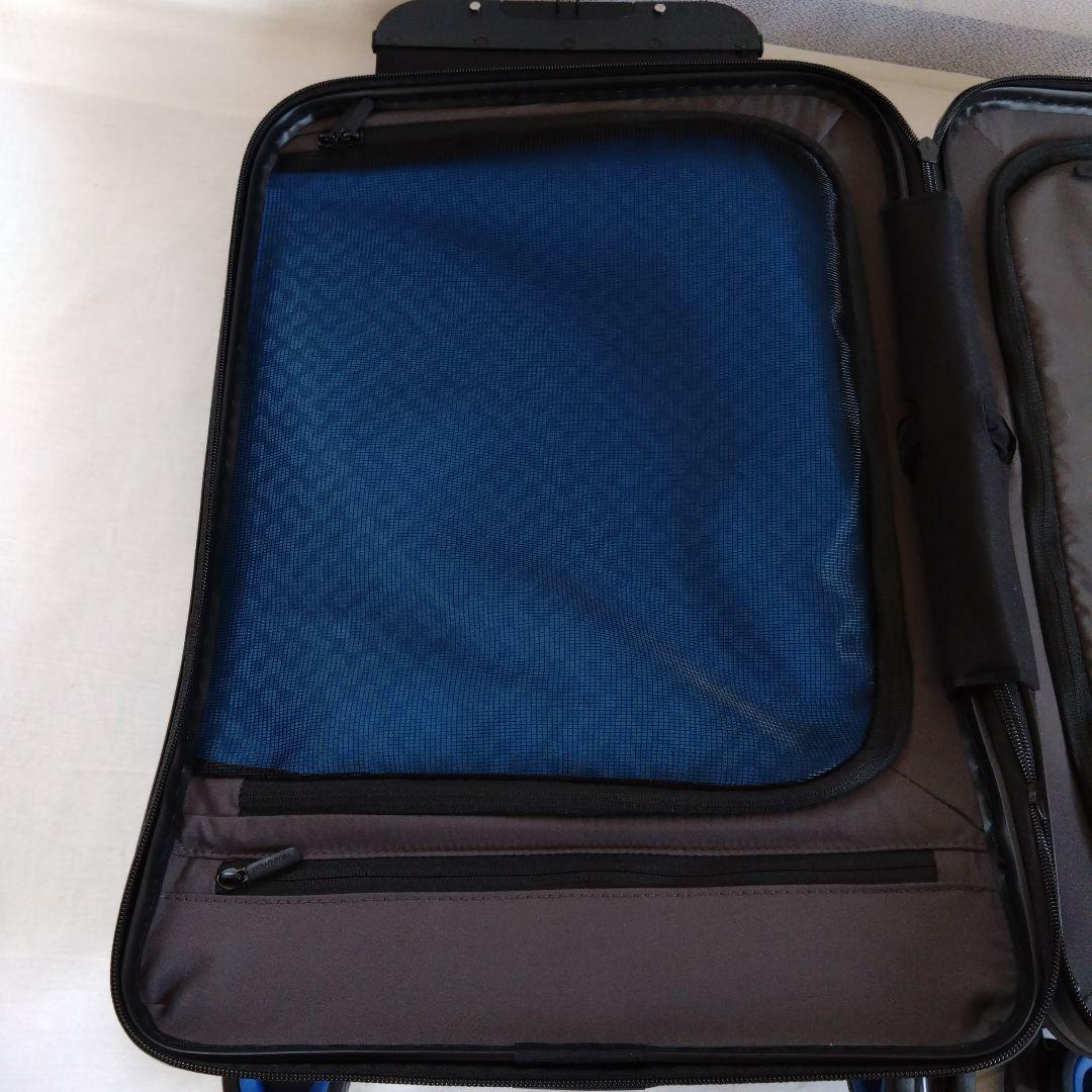 TRAVELMOREbluesmartキャリーケース充電機能遠隔ロック海外旅行