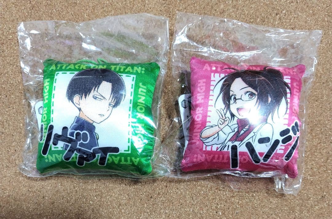 進撃の巨人 進撃！巨人中学校 マスコットクリーナー リヴァイ ハンジ