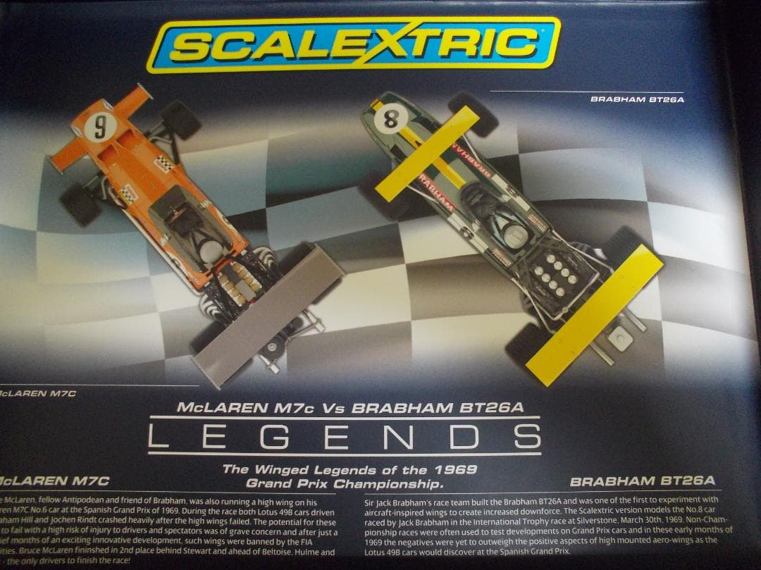 Scalextric 1/32 スロットカー　2台セット