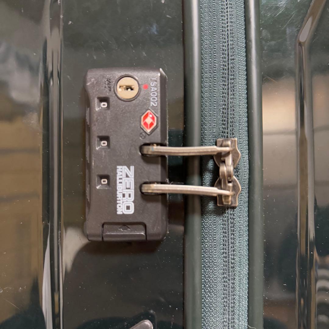 ゼロハリバートン　キャリーケース　スーツケース　4輪キャリー　約80L