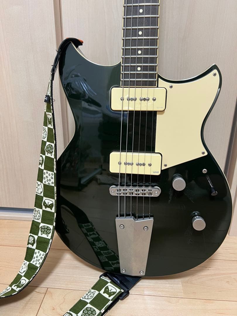 ギター YAMAHA REVSTAR RS502T