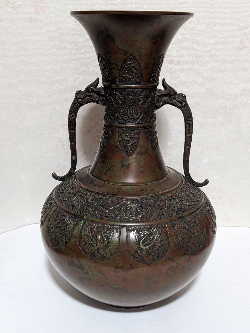 ♦高岡銅器 能作吉秀作 斑銅 鋸歯 鳳凰 饕餮地紋 龍双耳花瓶 花器置物 骨董品