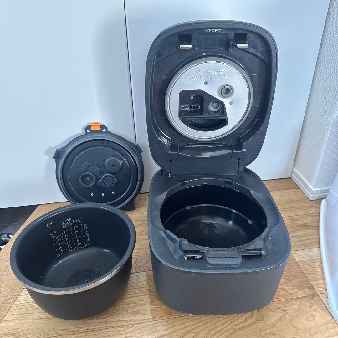 Zojirushi 圧力炊飯器 NW-US07 黒