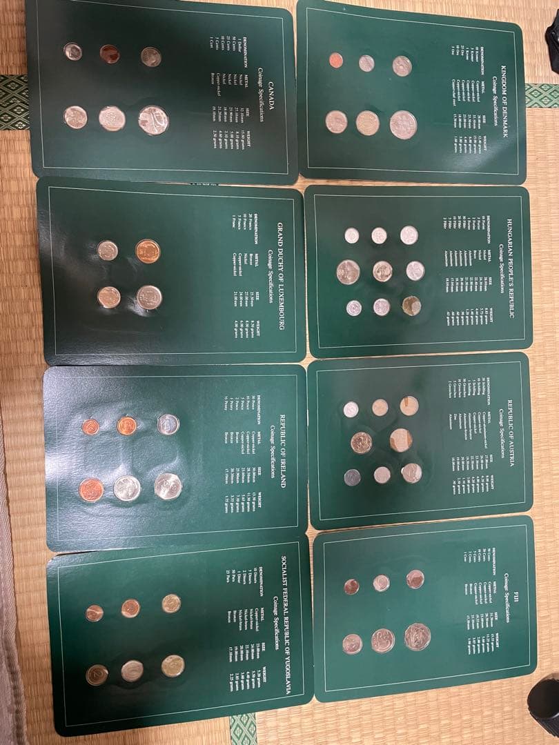 ひ*り様 coin sets of all nations 　４４枚