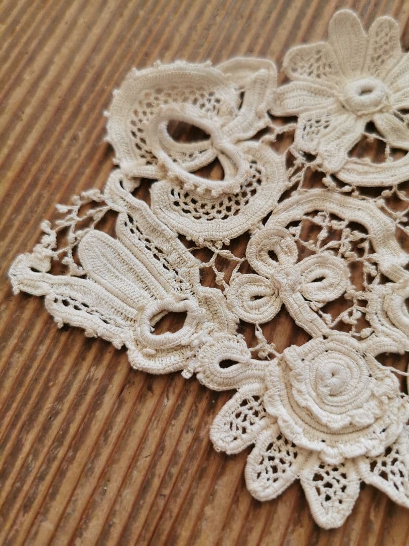 アンティーク アイリッシュクロシェレース 多層パンジー向日葵三つ葉 手編ドイリー