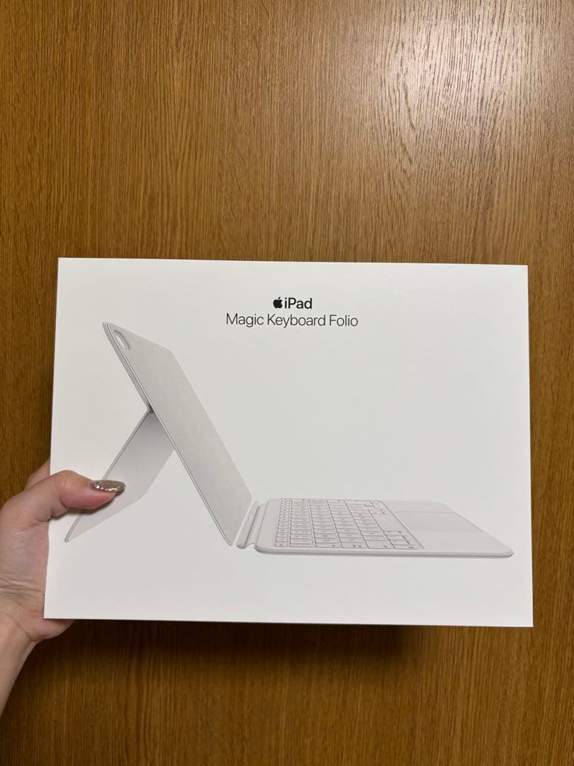 Apple iPad Magic Keyboard Folio 本体