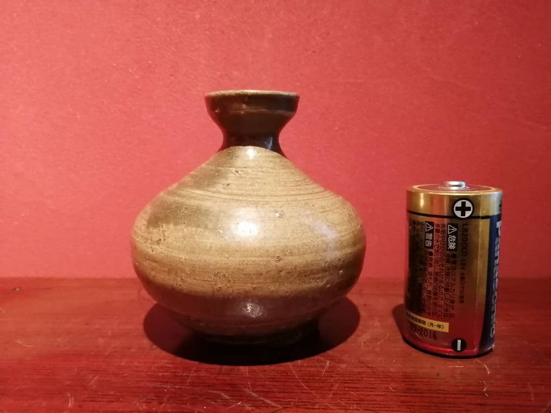 高麗青磁　油壺