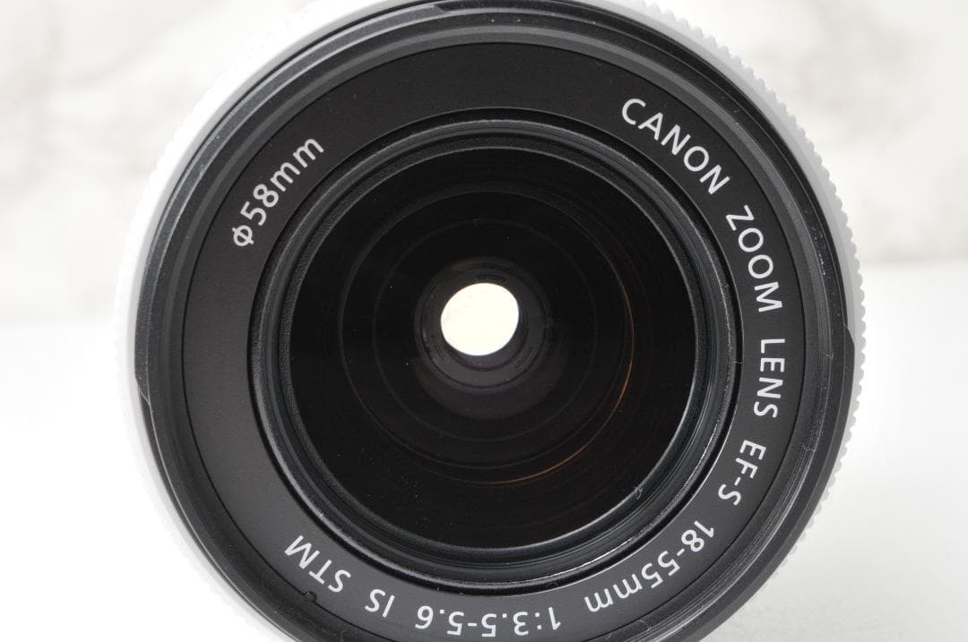 美品 ショット数新品級 Canon EOS Kiss X7⭐️ホワイト