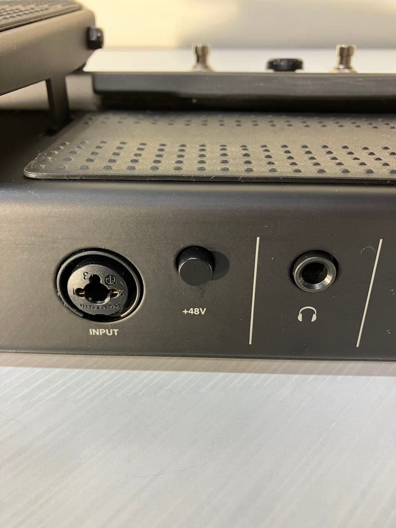 iRig Stomp I/O MIDIコントローラー