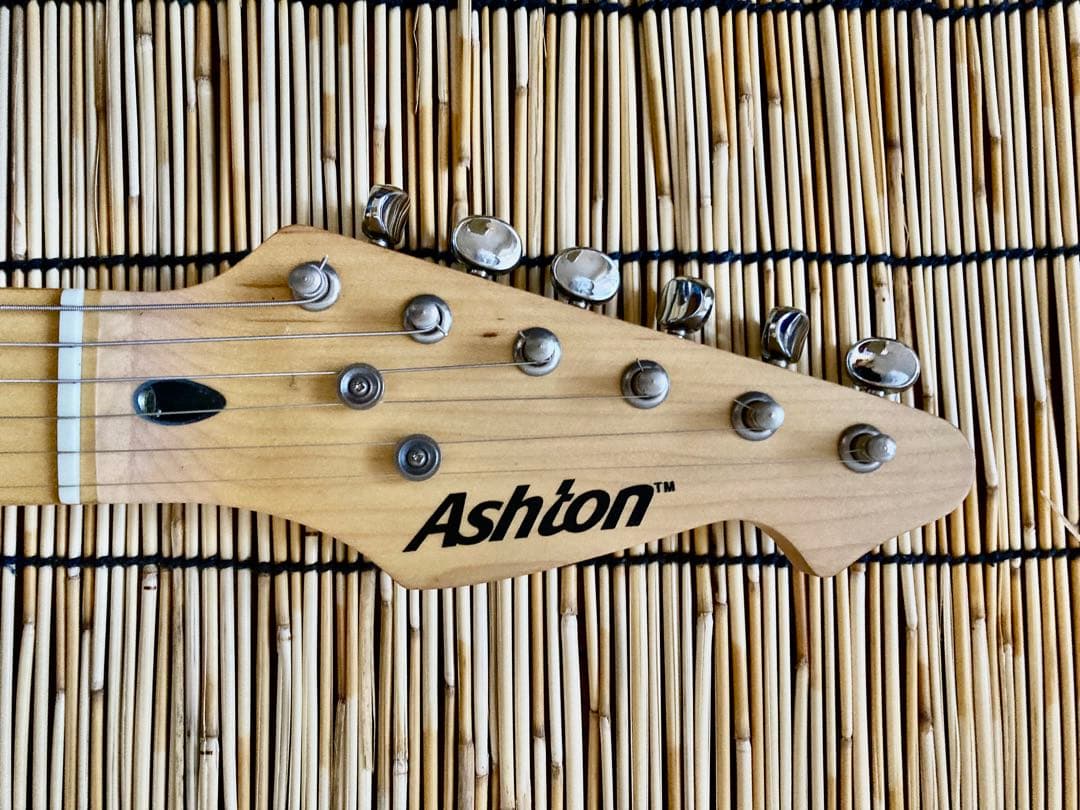 ☆値下げ決断☆ 美品　ピックアップ動作を多彩にしたST Ashton