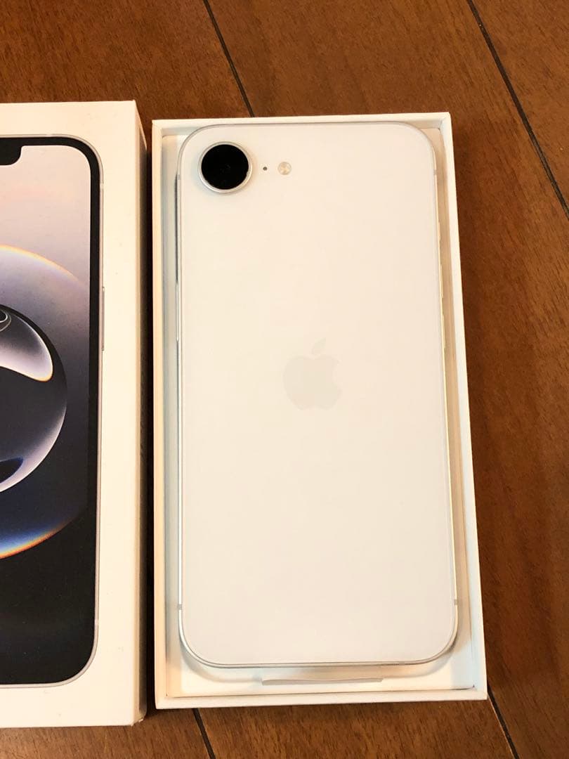 【新品】アップルストア iPhone16e128GB simフリー ホワイト