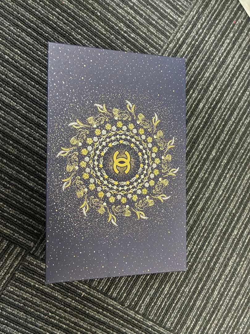 シャネル　リップアンドネイルケアセット　ホリデー　コフレ　2025 ポーチ付き