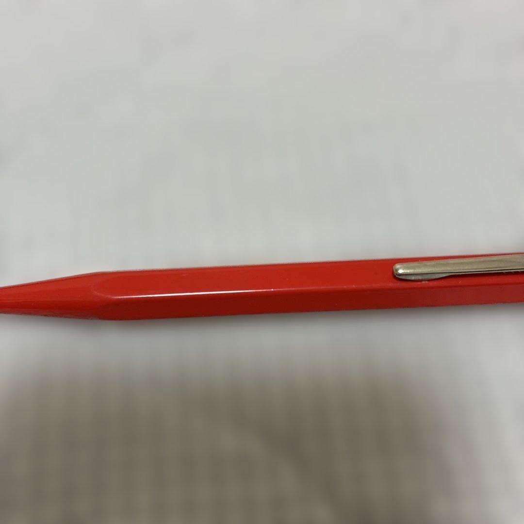 CARAN D'ACHEカランダッシュ　ボールペン 赤　　替え芯付き